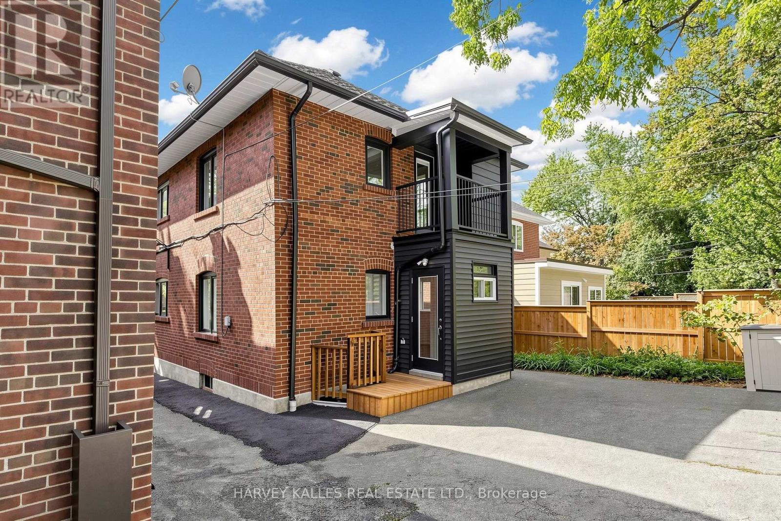 Upper - 7 Tullis Drive, Toronto, Ontario M4S 2E2 - Photo 23 - C13828598