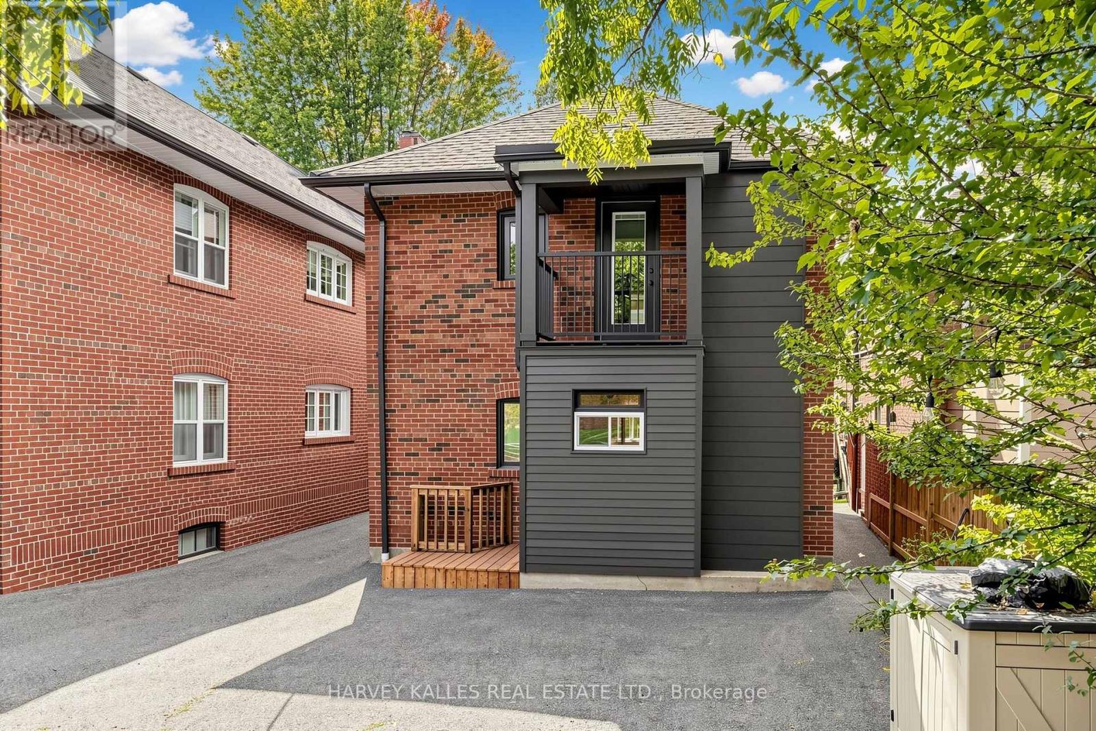 Upper - 7 Tullis Drive, Toronto, Ontario M4S 2E2 - Photo 25 - C13828598