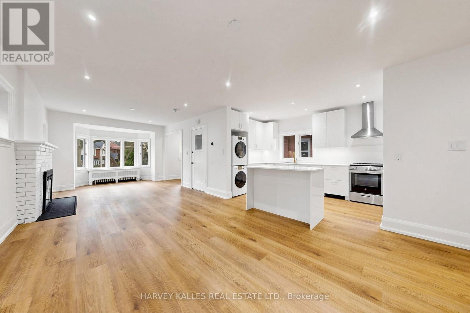 Upper - 7 Tullis Drive, Toronto, Ontario M4S 2E2 - Photo 6 - C13828598