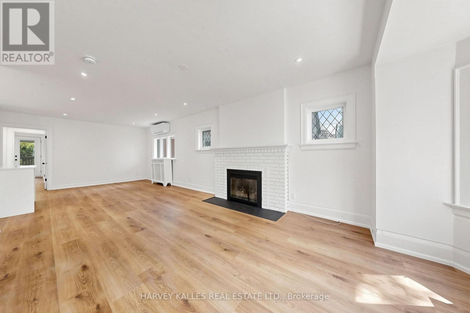 Upper - 7 Tullis Drive, Toronto, Ontario M4S 2E2 - Photo 9 - C13828598
