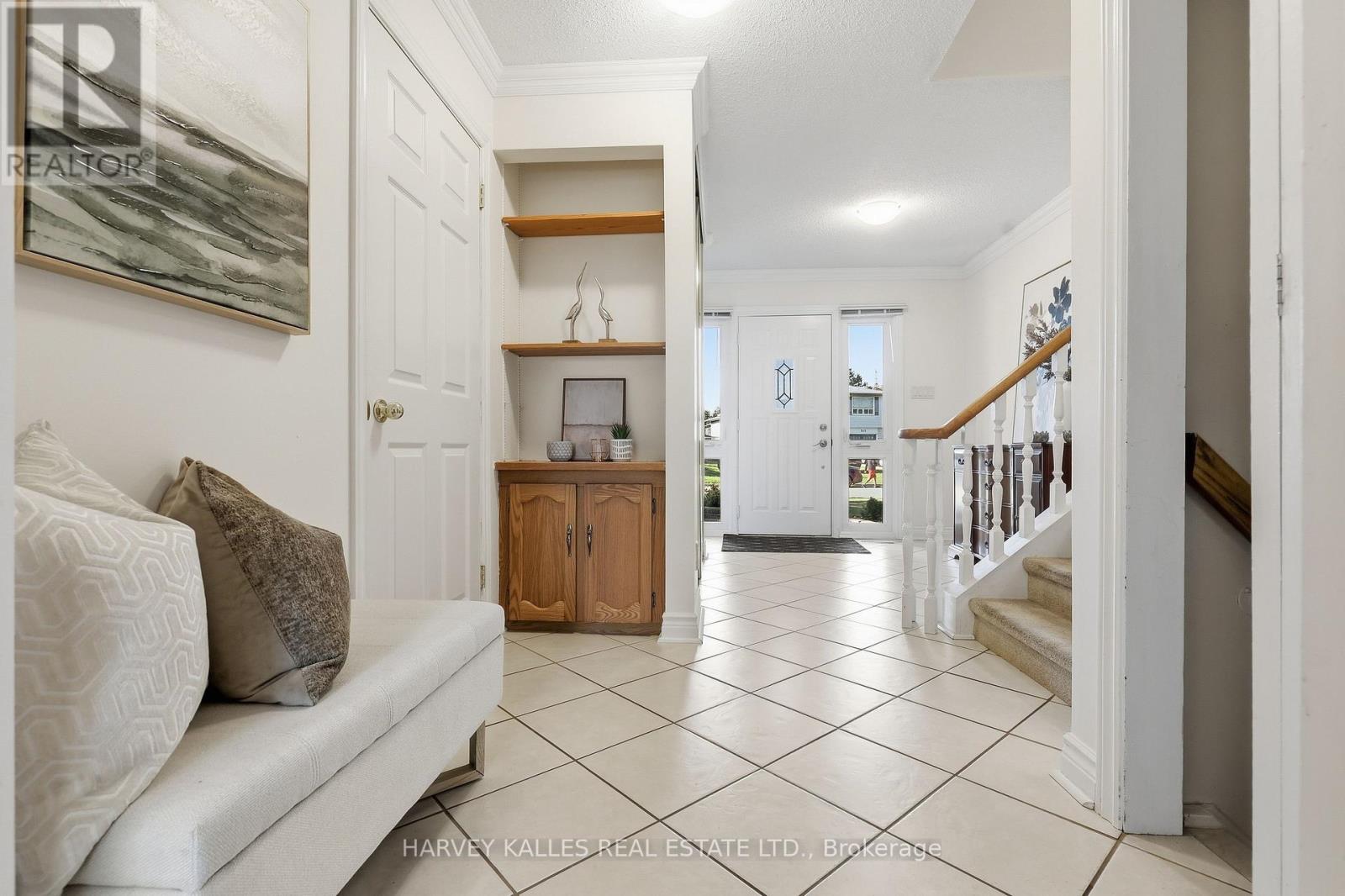 310 Newlove Drive, Caledon, Ontario  L7E 1Z6 - Photo 5 - W13828962