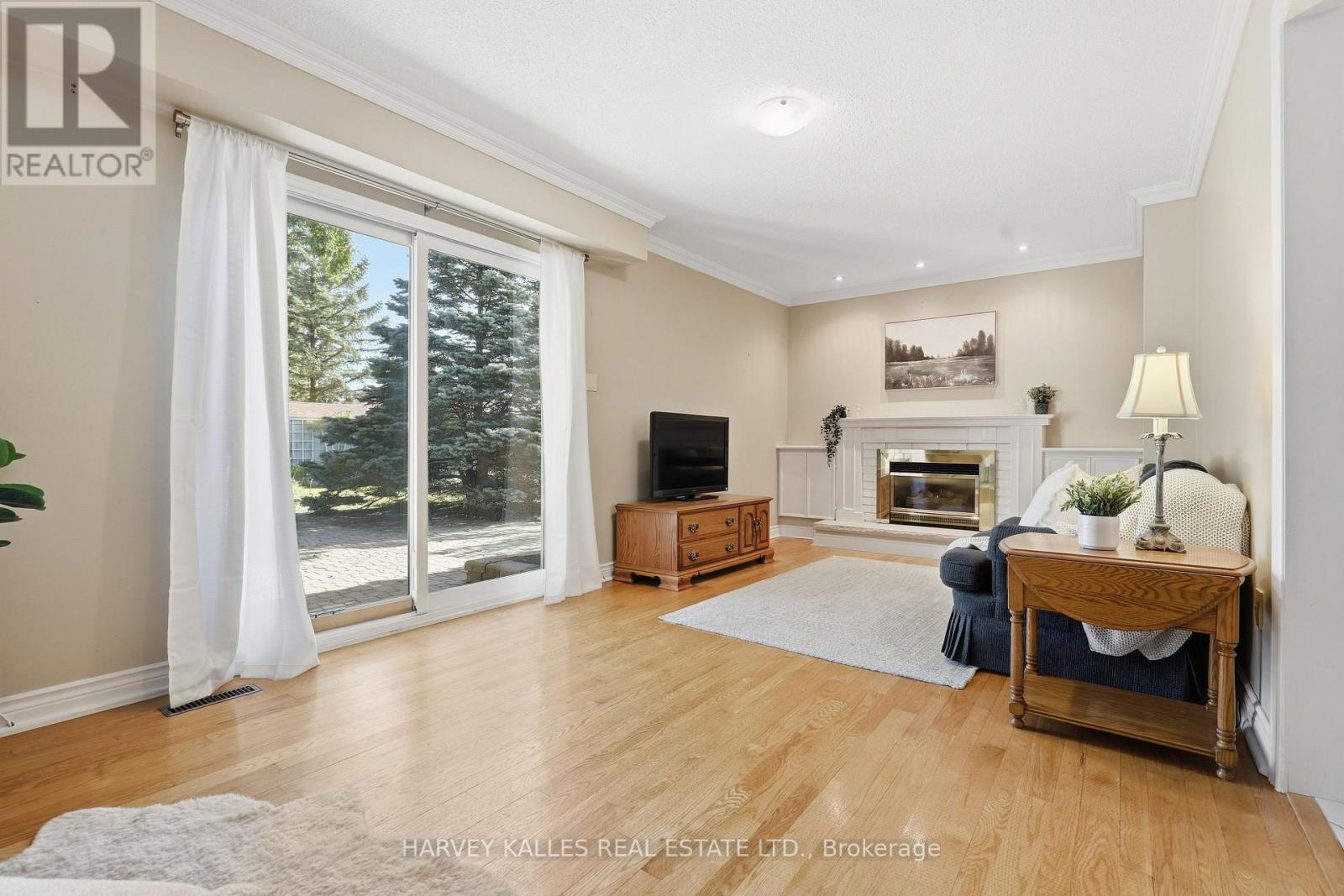 310 Newlove Drive, Caledon, Ontario  L7E 1Z6 - Photo 6 - W13828962