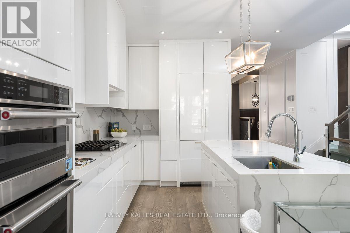 326 St Clements Avenue, Toronto, Ontario M4R 1H5 - Photo 4 - C13829230
