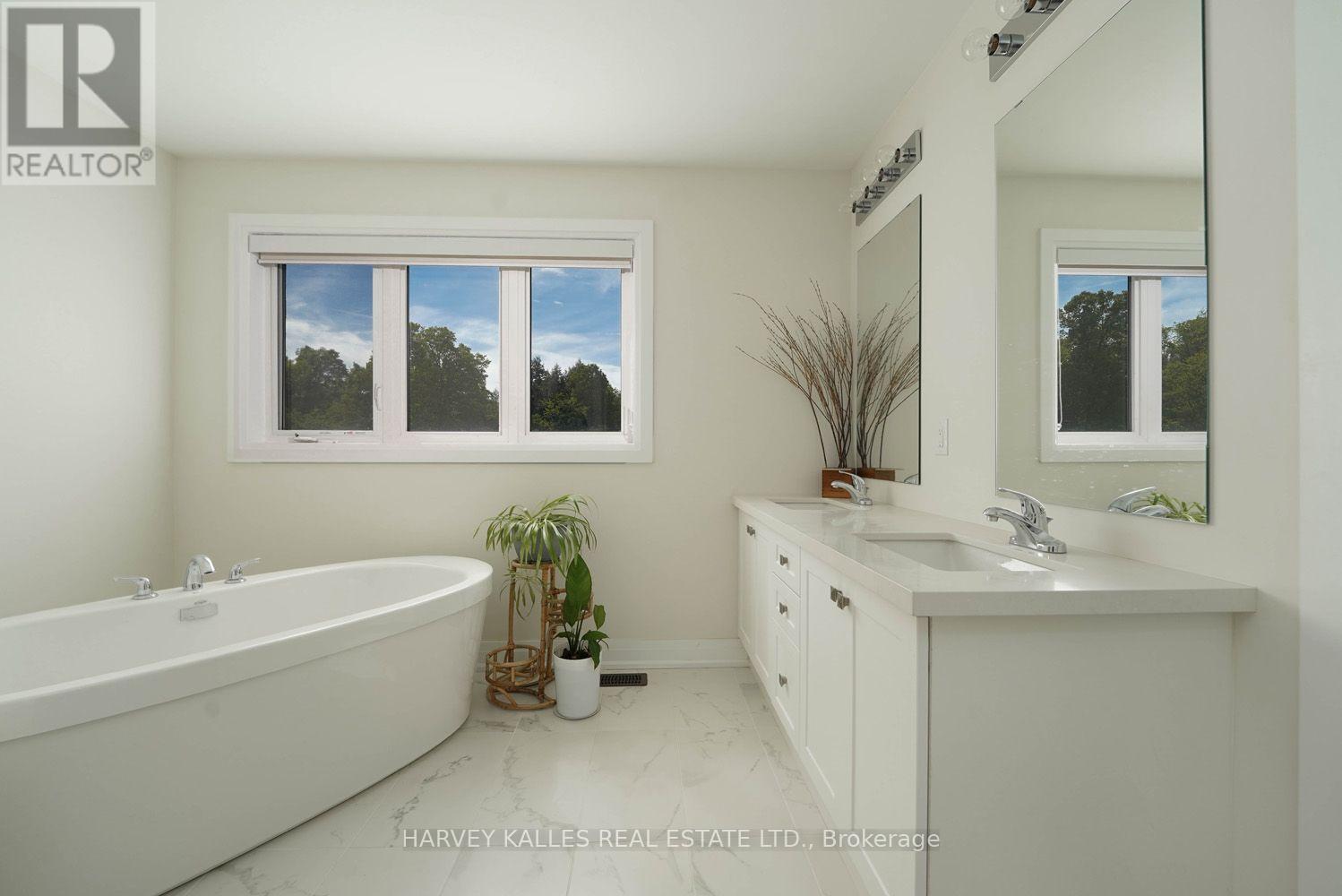 Main Floor - 253 Seaview Heights, East Gwillimbury, Ontario L9N 0Z1 - Photo 26 - N13830440