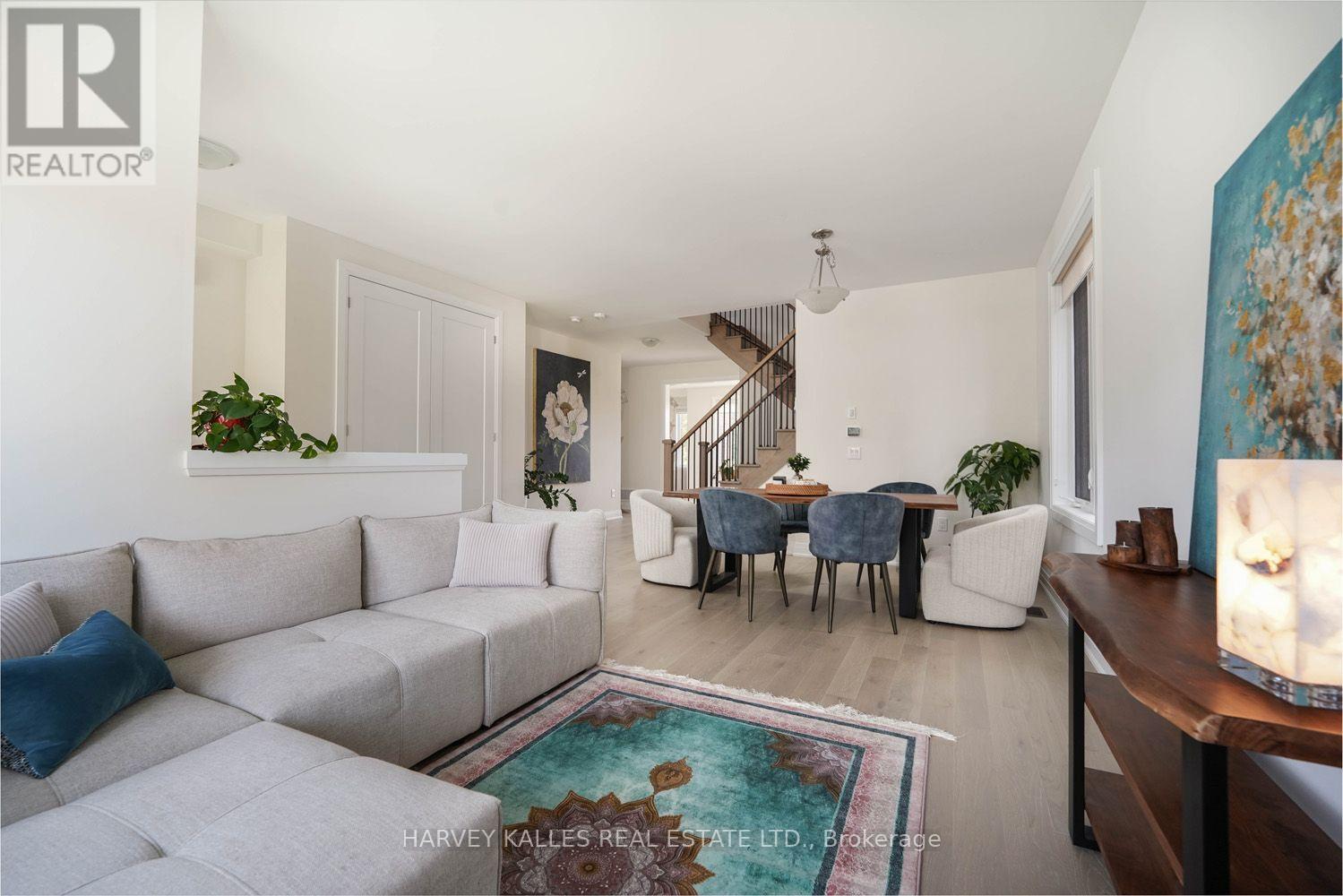 Main Floor - 253 Seaview Heights, East Gwillimbury, Ontario L9N 0Z1 - Photo 4 - N13830440