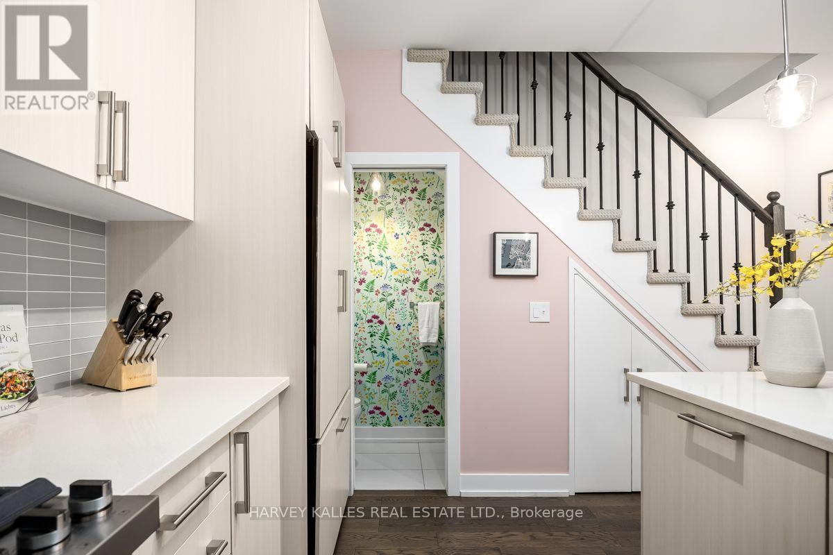 61 - 1 Elsie Lane, Toronto, Ontario M6P 0B8 - Photo 13 - W13821592