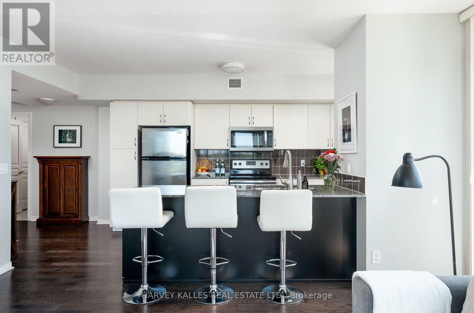 602 - 2230 Lake Shore Boulevard W, Toronto, Ontario  M8V 0B2 - Photo 4 - W13831358