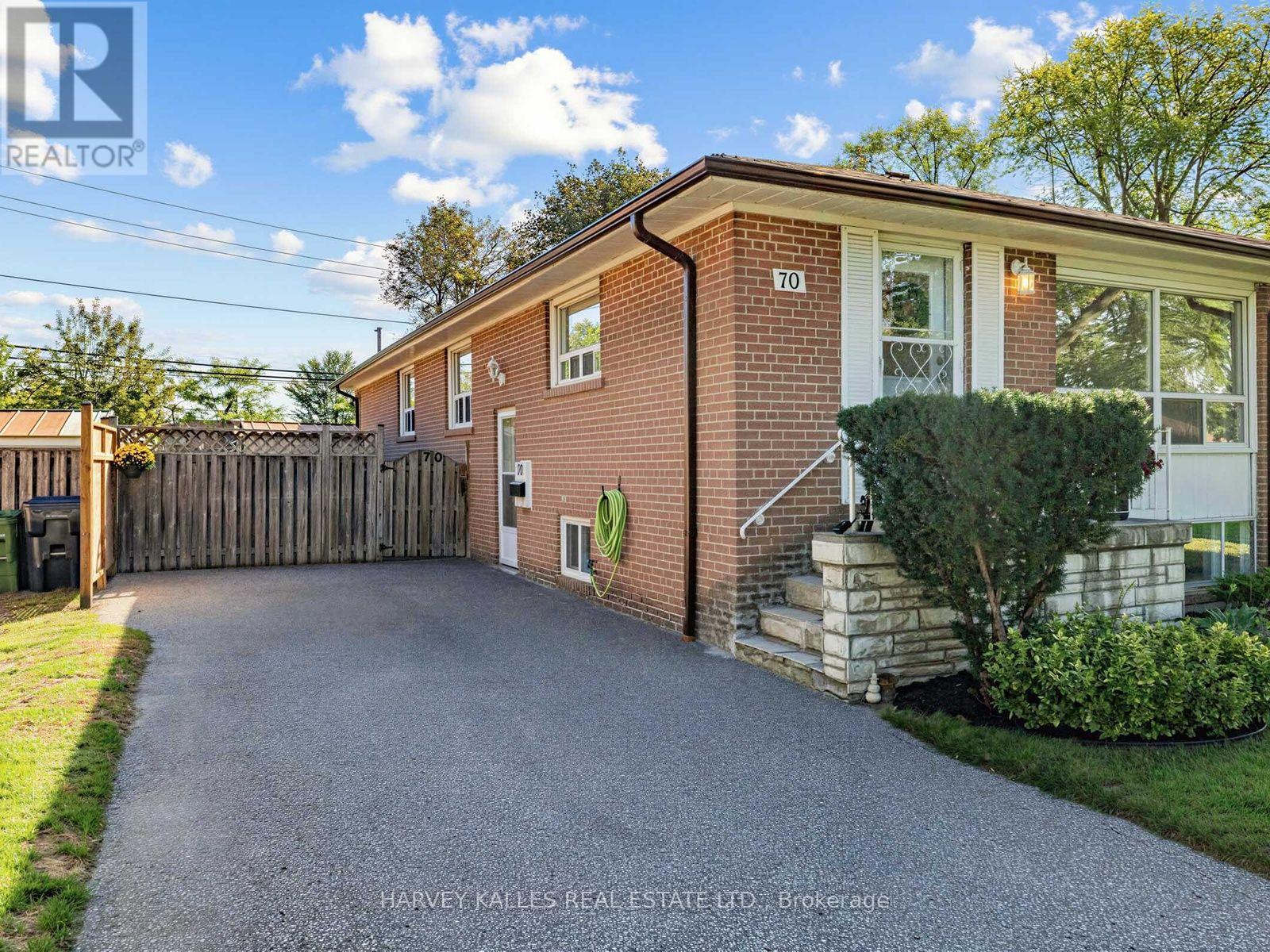 70 Pintail Crescent, Toronto, Ontario M3A 2Y7 - Photo 5 - C13834054