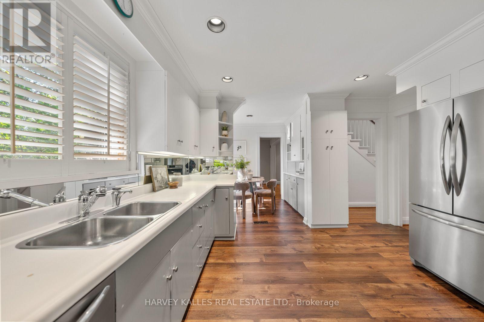 55 Wembley Road, Toronto, Ontario M6C 2G1 - Photo 14 - C13834500