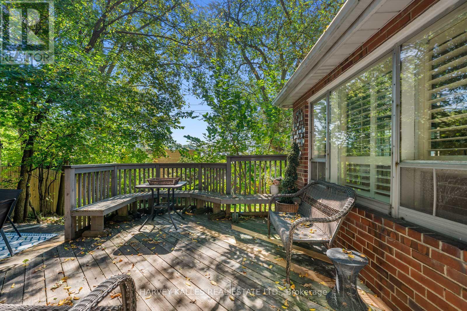 55 Wembley Road, Toronto, Ontario M6C 2G1 - Photo 30 - C13834500