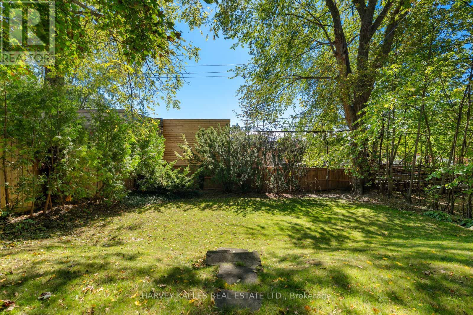 55 Wembley Road, Toronto, Ontario M6C 2G1 - Photo 33 - C13834500