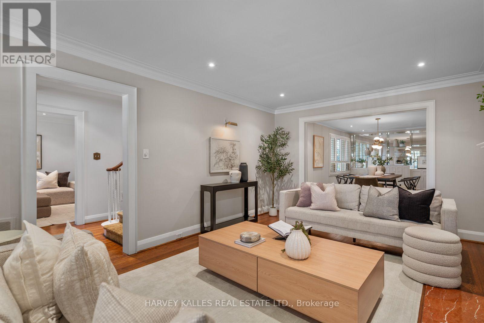 55 Wembley Road, Toronto, Ontario M6C 2G1 - Photo 6 - C13834500