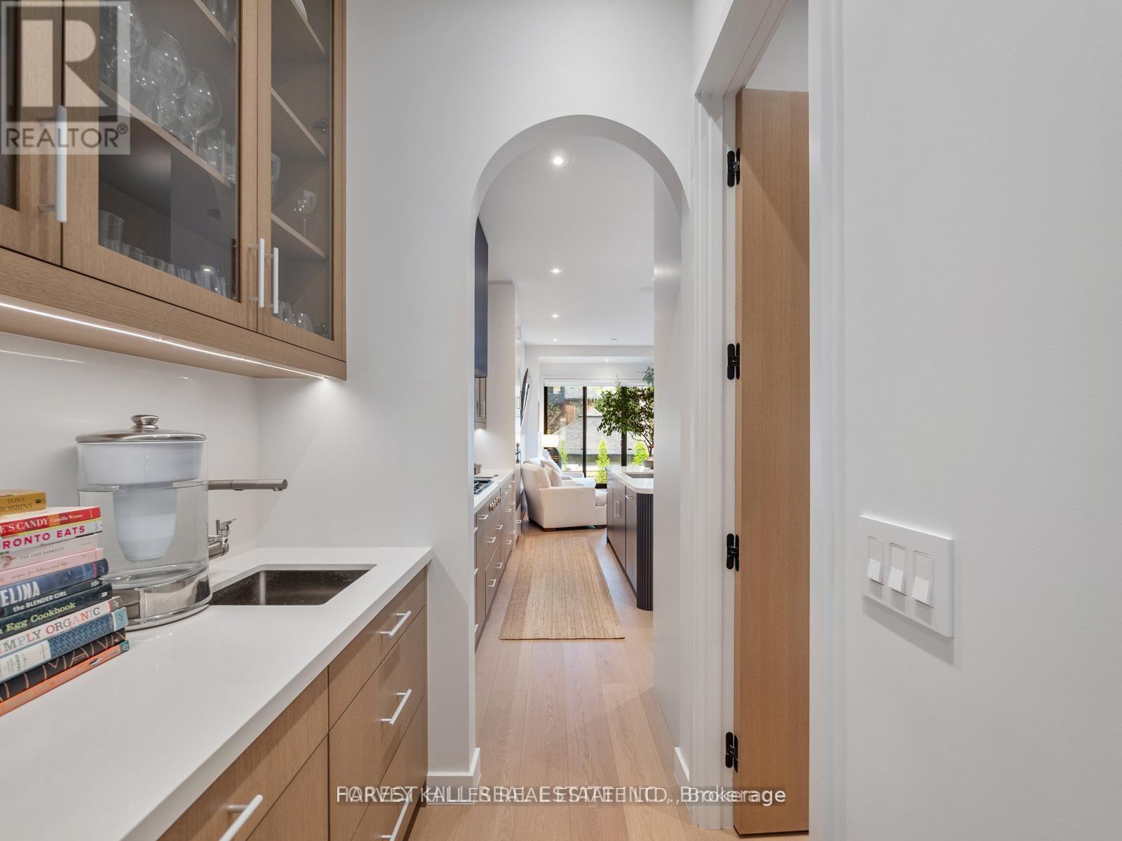 77 Kendal Avenue, Toronto, Ontario M5R 1L8 - Photo 8 - C13838516