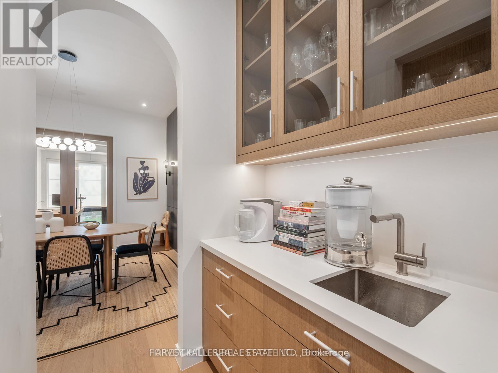 77 Kendal Avenue, Toronto, Ontario M5R 1L8 - Photo 9 - C13838516