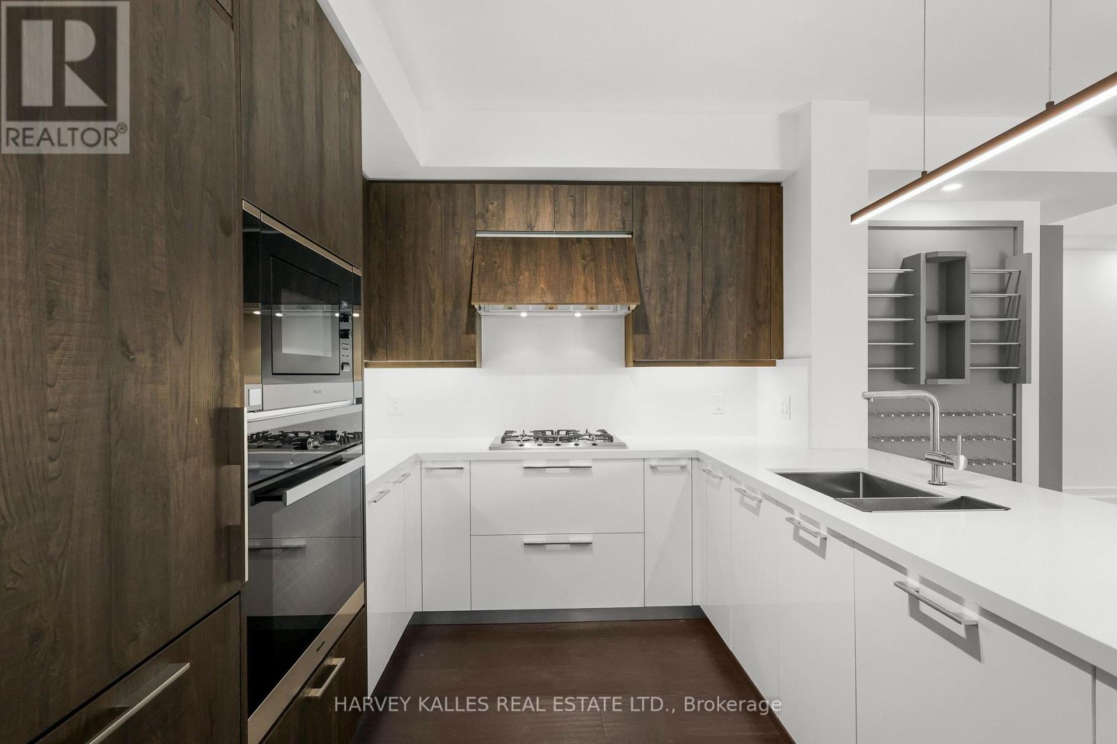 401 - 3 Southvale Drive, Toronto, Ontario M4G 1G1 - Photo 15 - C13838734