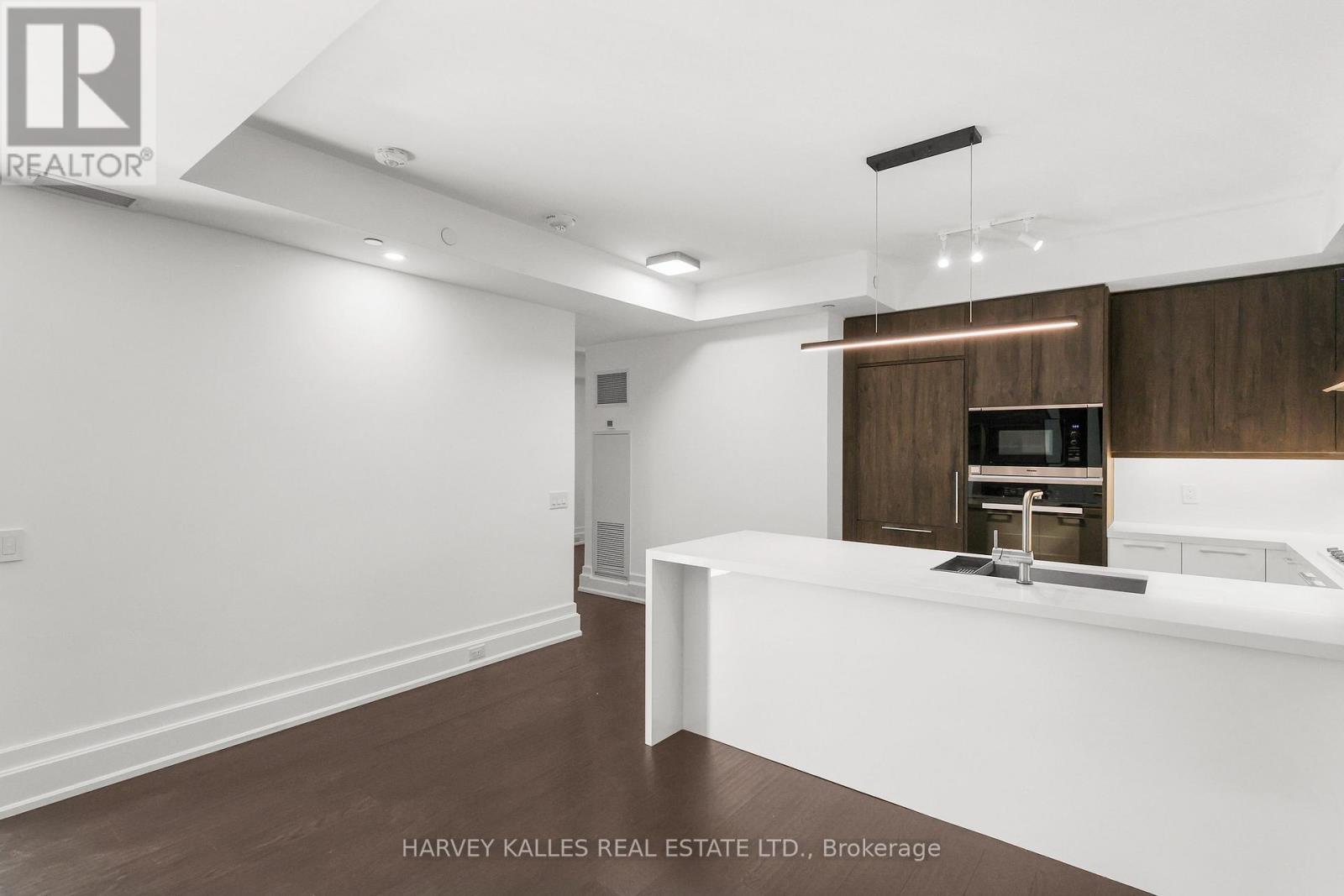 401 - 3 Southvale Drive, Toronto, Ontario M4G 1G1 - Photo 25 - C13838734
