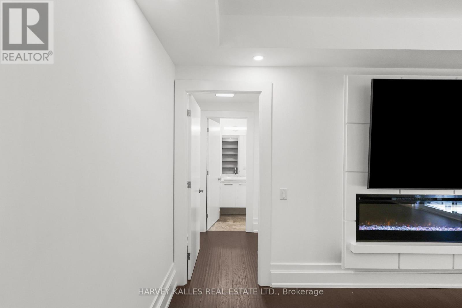 401 - 3 Southvale Drive, Toronto, Ontario M4G 1G1 - Photo 26 - C13838734
