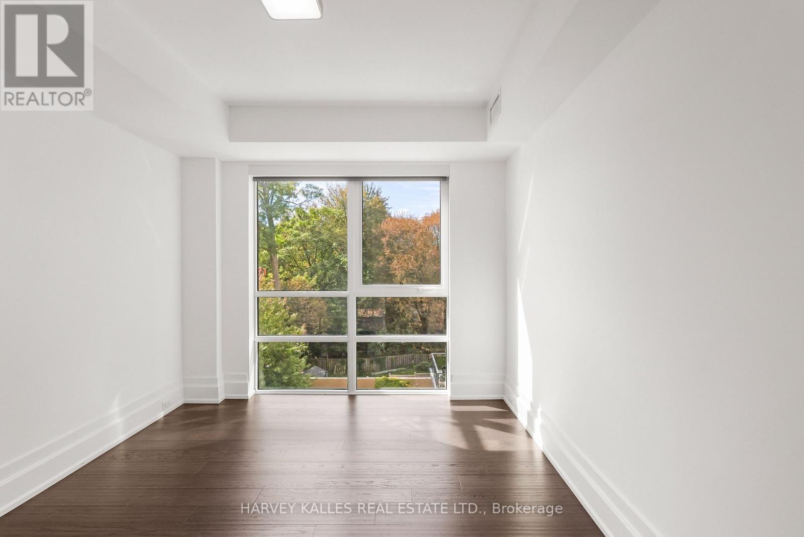 401 - 3 Southvale Drive, Toronto, Ontario M4G 1G1 - Photo 30 - C13838734