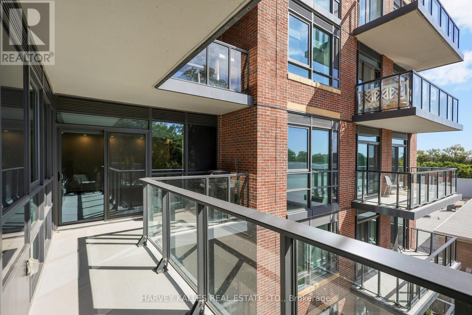 401 - 3 Southvale Drive, Toronto, Ontario M4G 1G1 - Photo 33 - C13838734