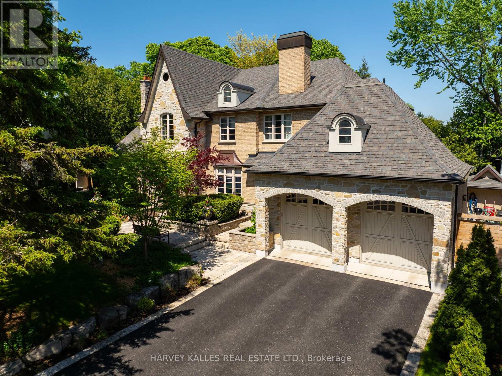 14 Denewood Crescent, Toronto, Ontario  M3B 1M5 - Photo 2 - C13840108