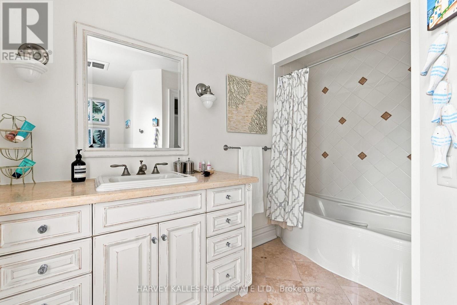 14 Denewood Crescent, Toronto, Ontario  M3B 1M5 - Photo 34 - C13840108