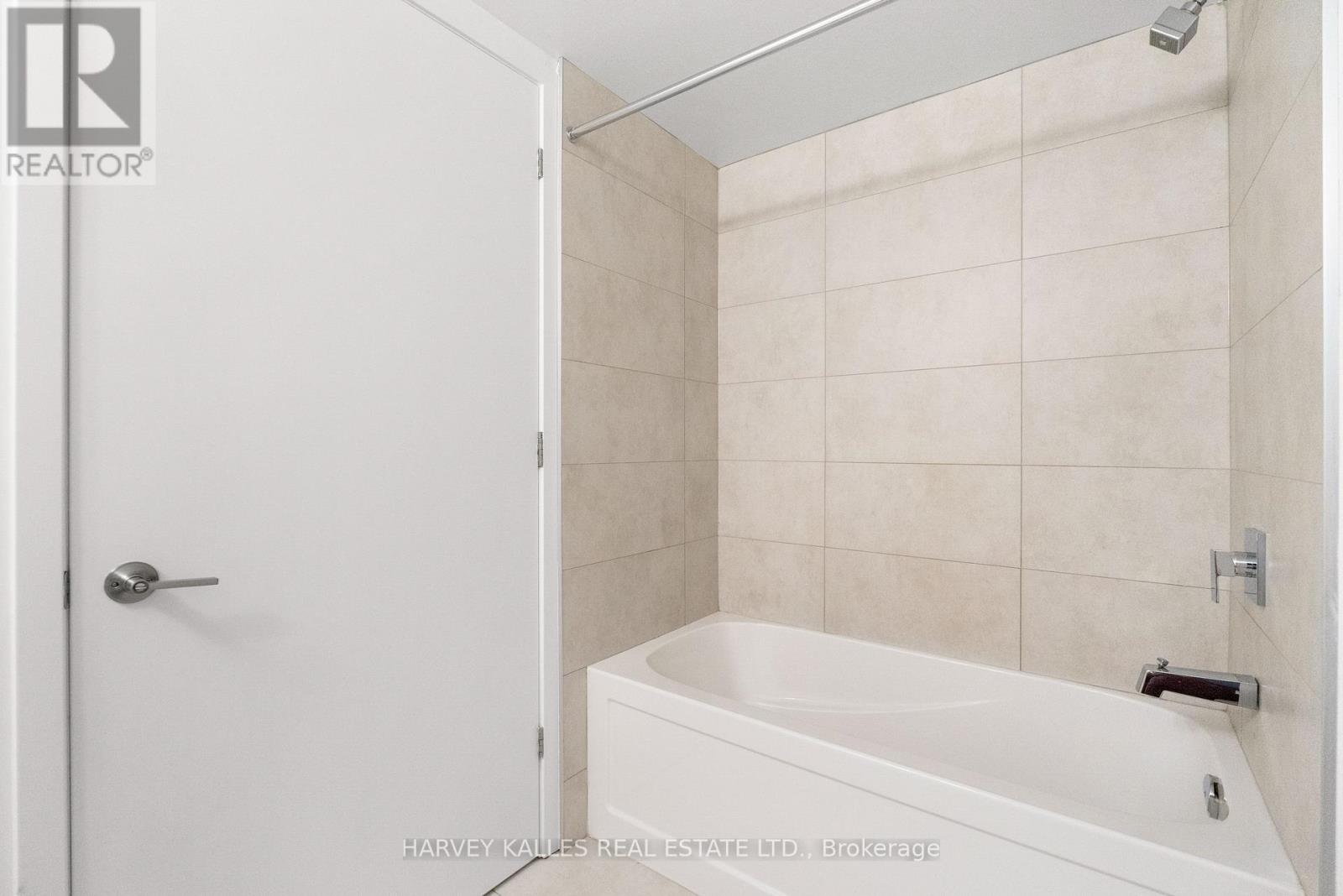 1105 - 8 Tippett Road, Toronto, Ontario M3H 0E7 - Photo 23 - C13840818