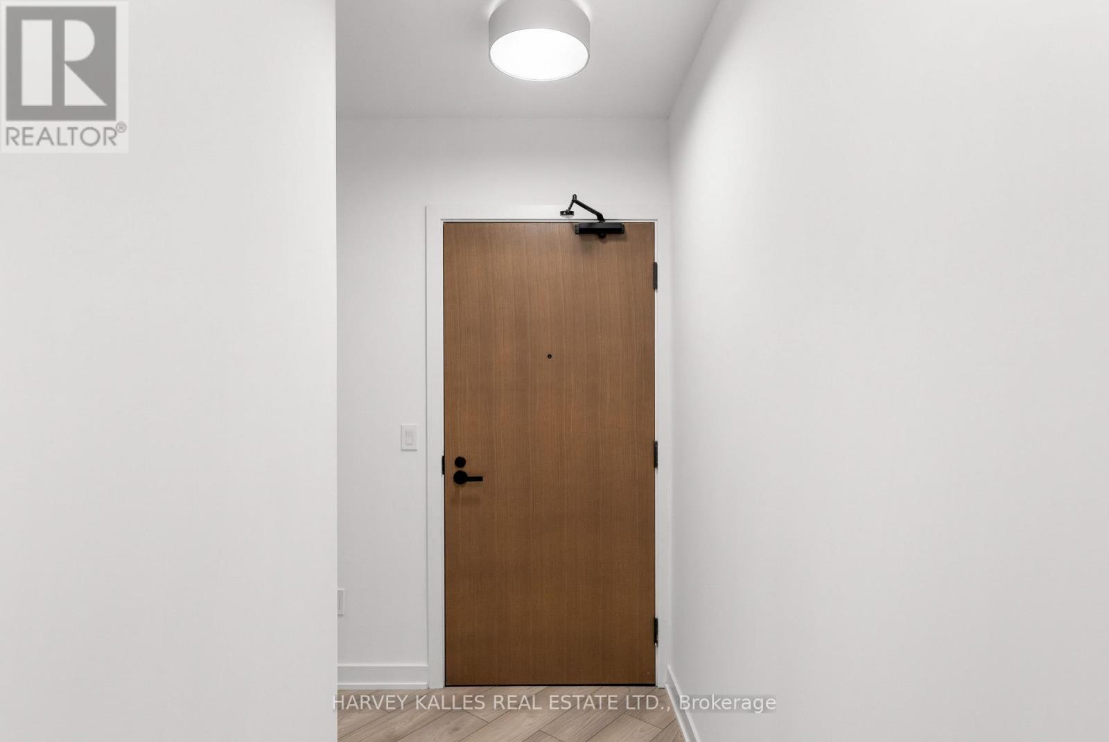 1105 - 8 Tippett Road, Toronto, Ontario M3H 0E7 - Photo 3 - C13840818