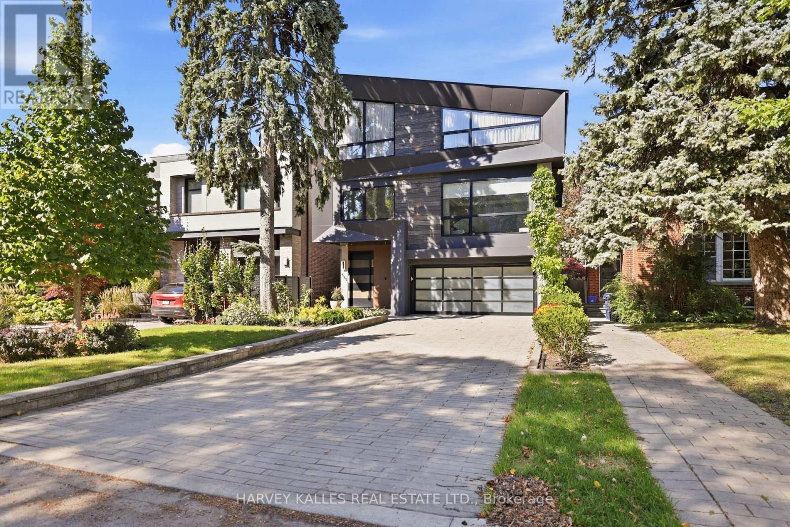 554 ST CLEMENTS AVENUE, Toronto, Ontario