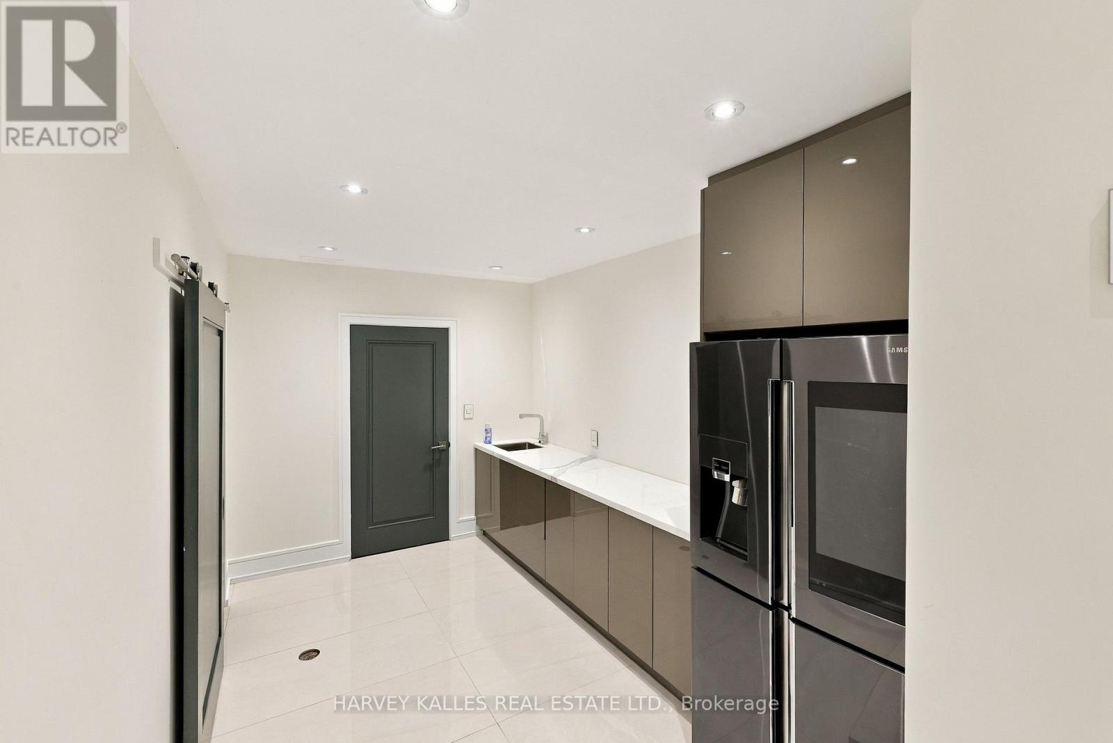 554 St Clements Avenue, Toronto, Ontario M5N 1M6 - Photo 47 - C13841280