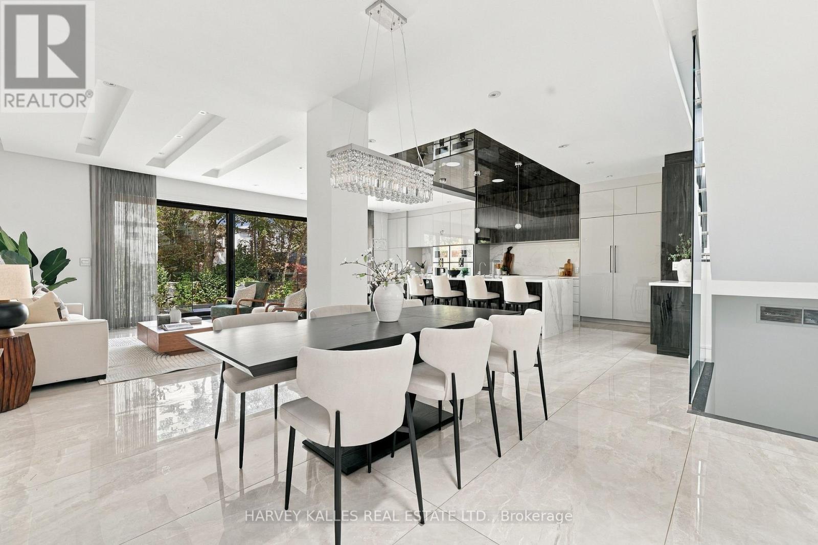 554 St Clements Avenue, Toronto, Ontario M5N 1M6 - Photo 6 - C13841280