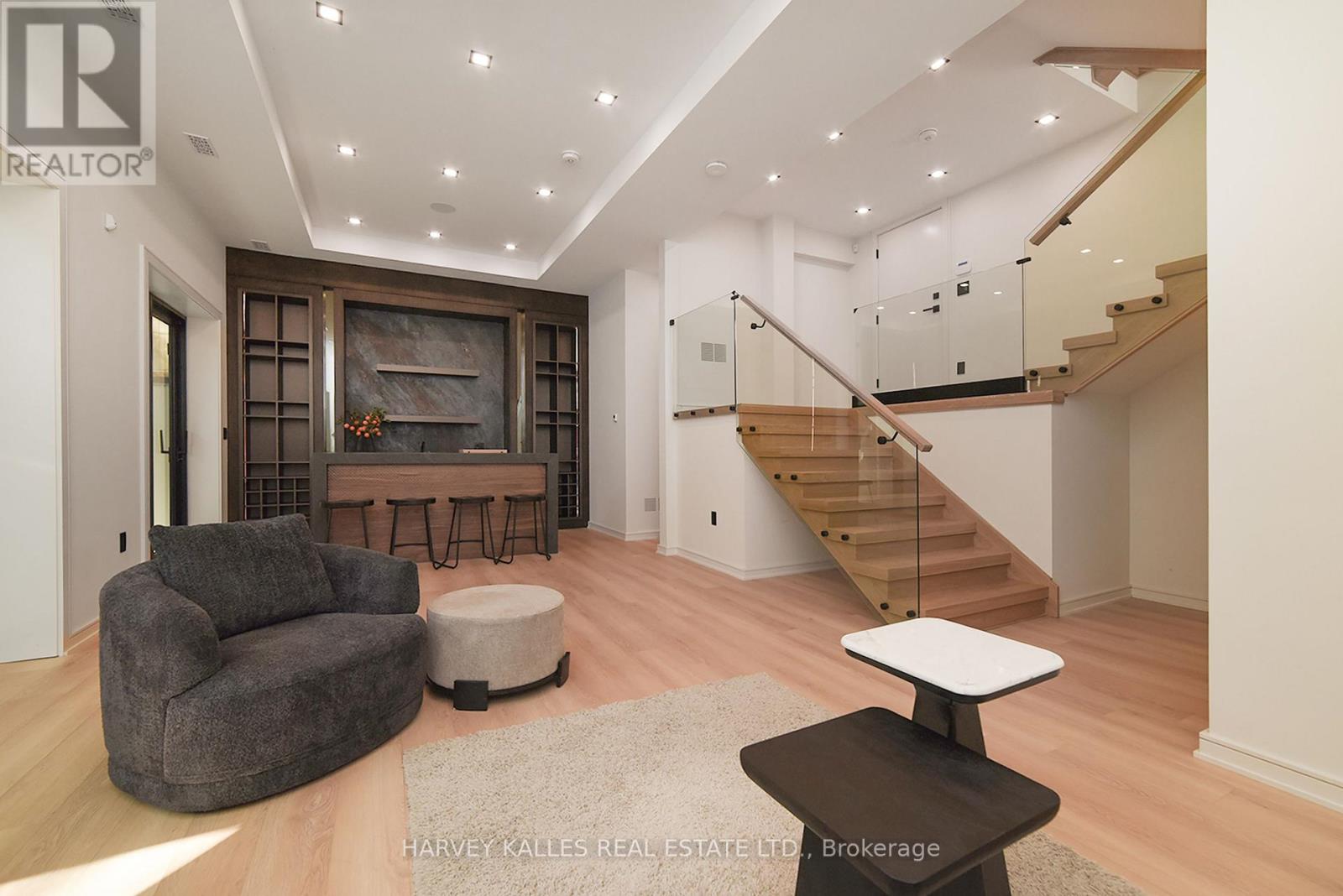 110 Mona Drive, Toronto, Ontario  M5N 2R4 - Photo 43 - C13845450