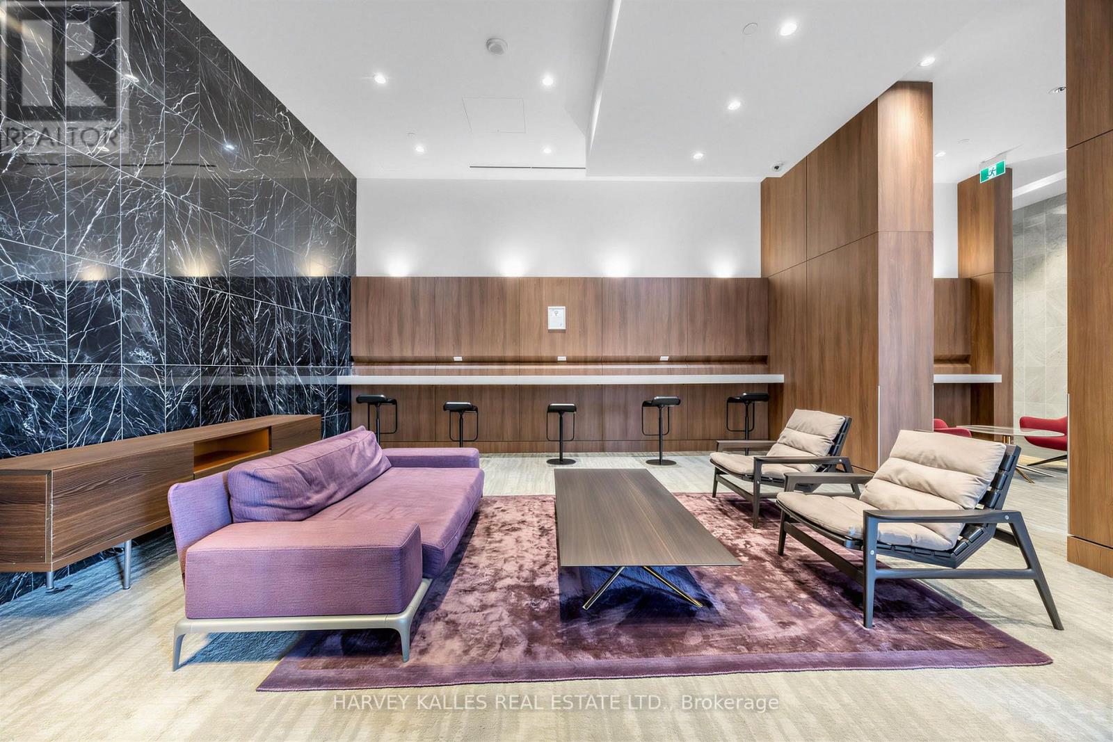 608 - 90 Queens Wharf Road, Toronto, Ontario M5V 0E6 - Photo 3 - C13845768