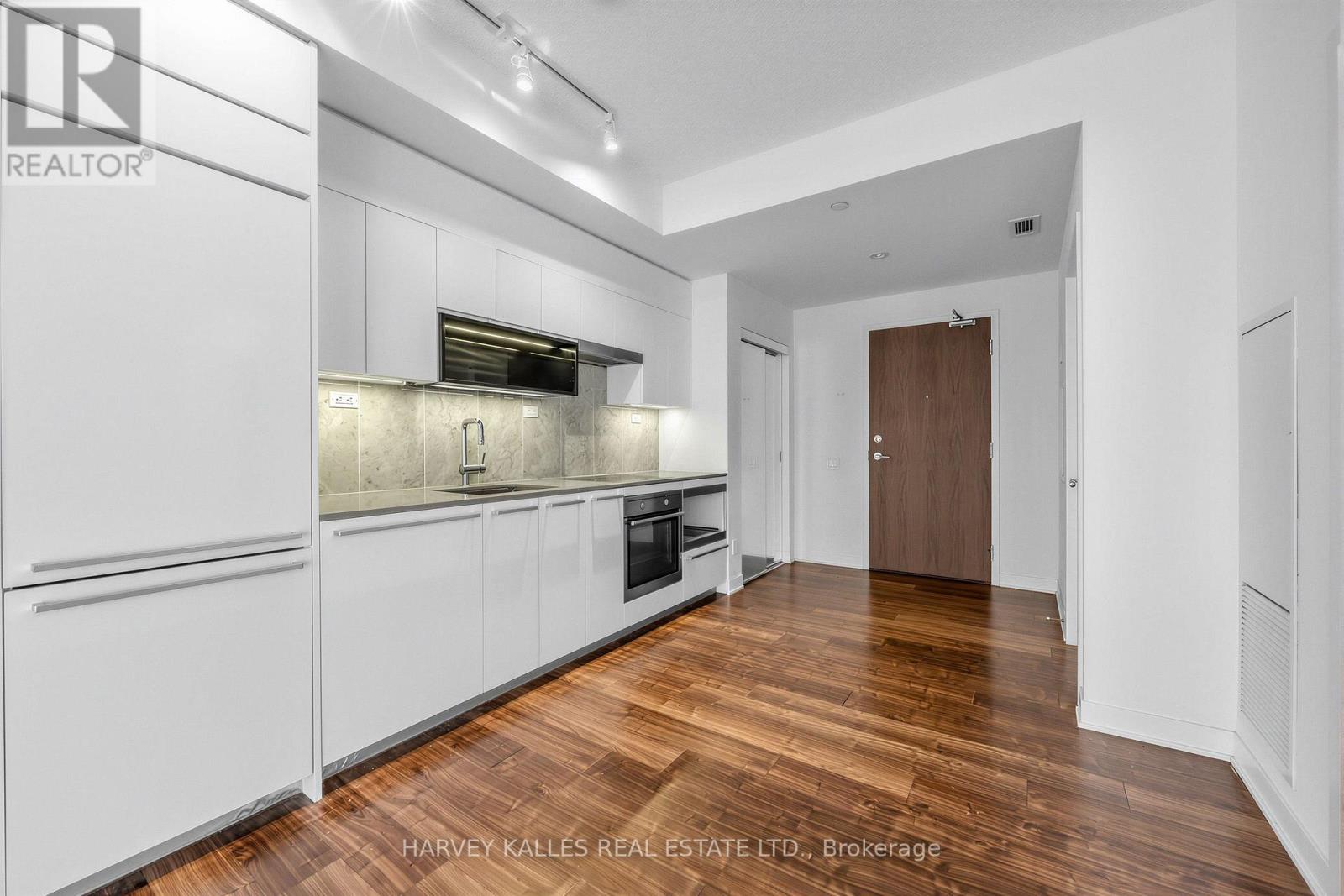 608 - 90 Queens Wharf Road, Toronto, Ontario M5V 0E6 - Photo 7 - C13845768
