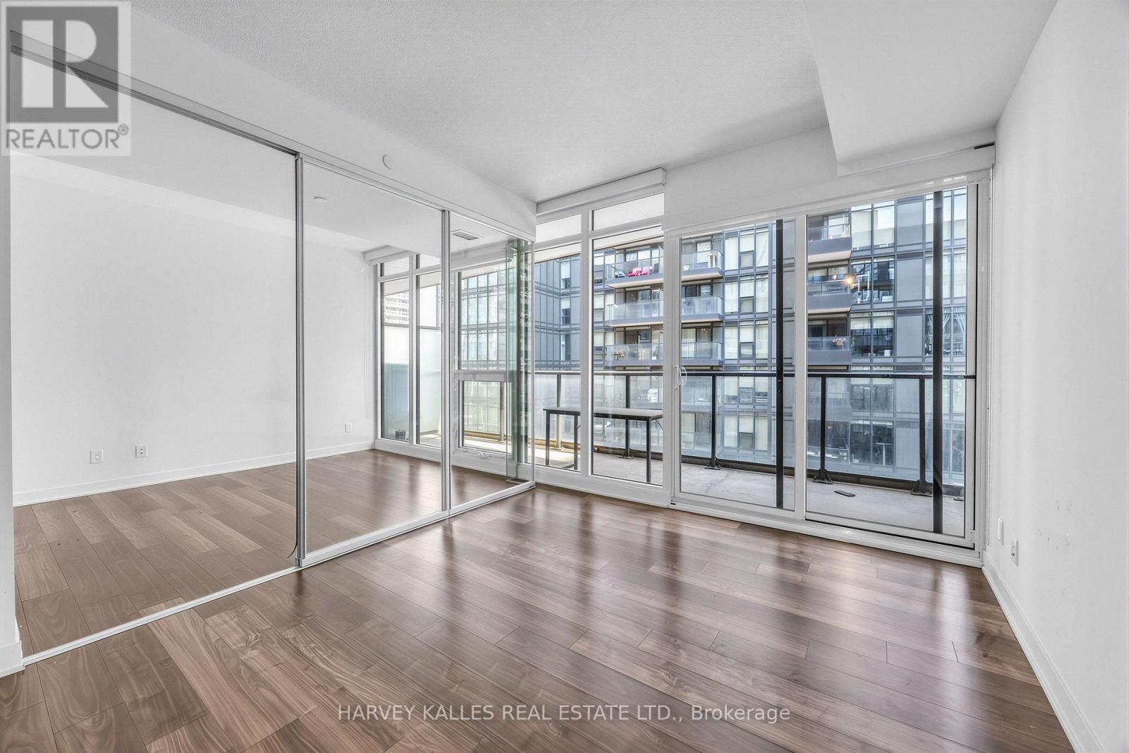 608 - 90 Queens Wharf Road, Toronto, Ontario M5V 0E6 - Photo 9 - C13845768