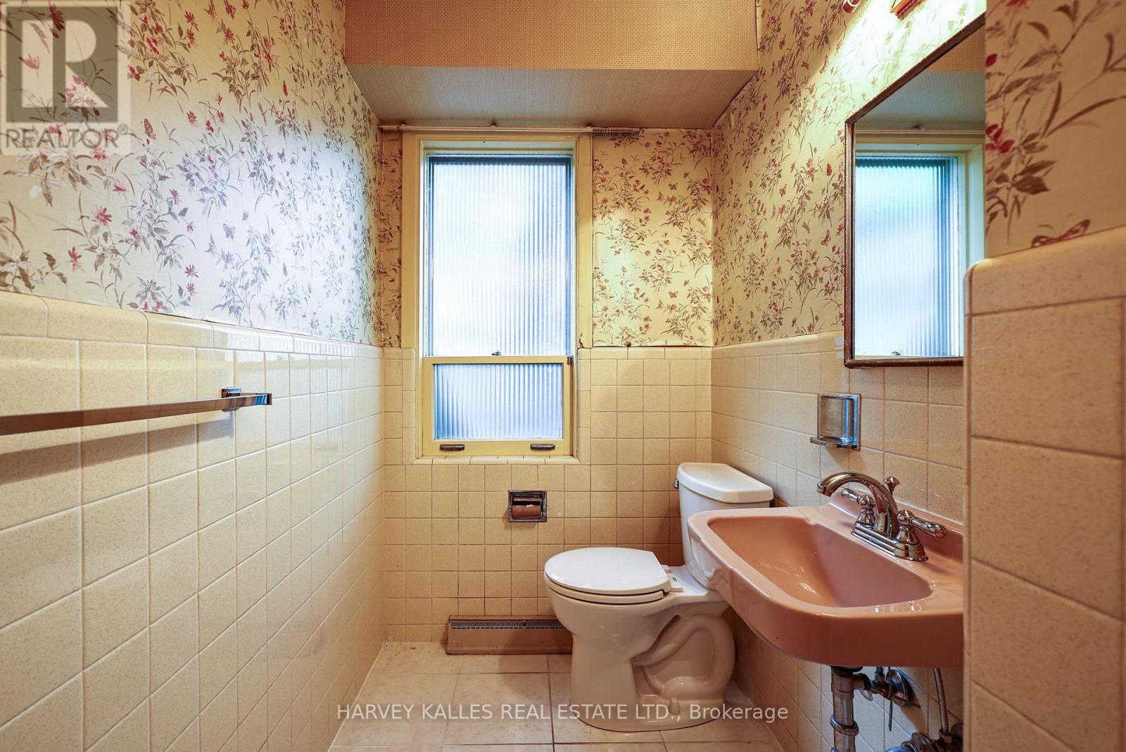 2 Colvestone Road, Toronto, Ontario M2L 1X3 - Photo 45 - C13847790