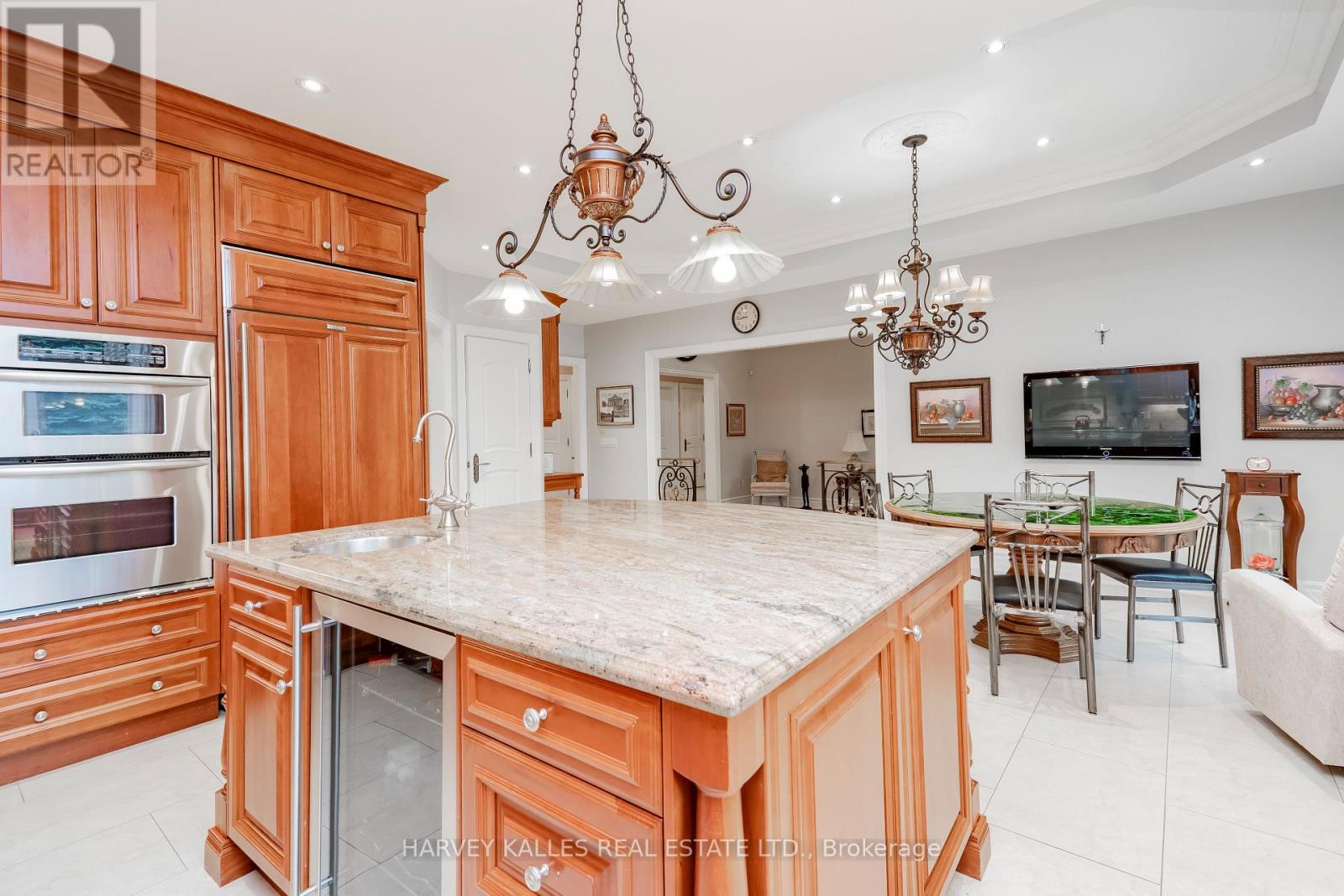 2370 Hammond Road, Mississauga, Ontario L5K 1T2 - Photo 20 - W13848130