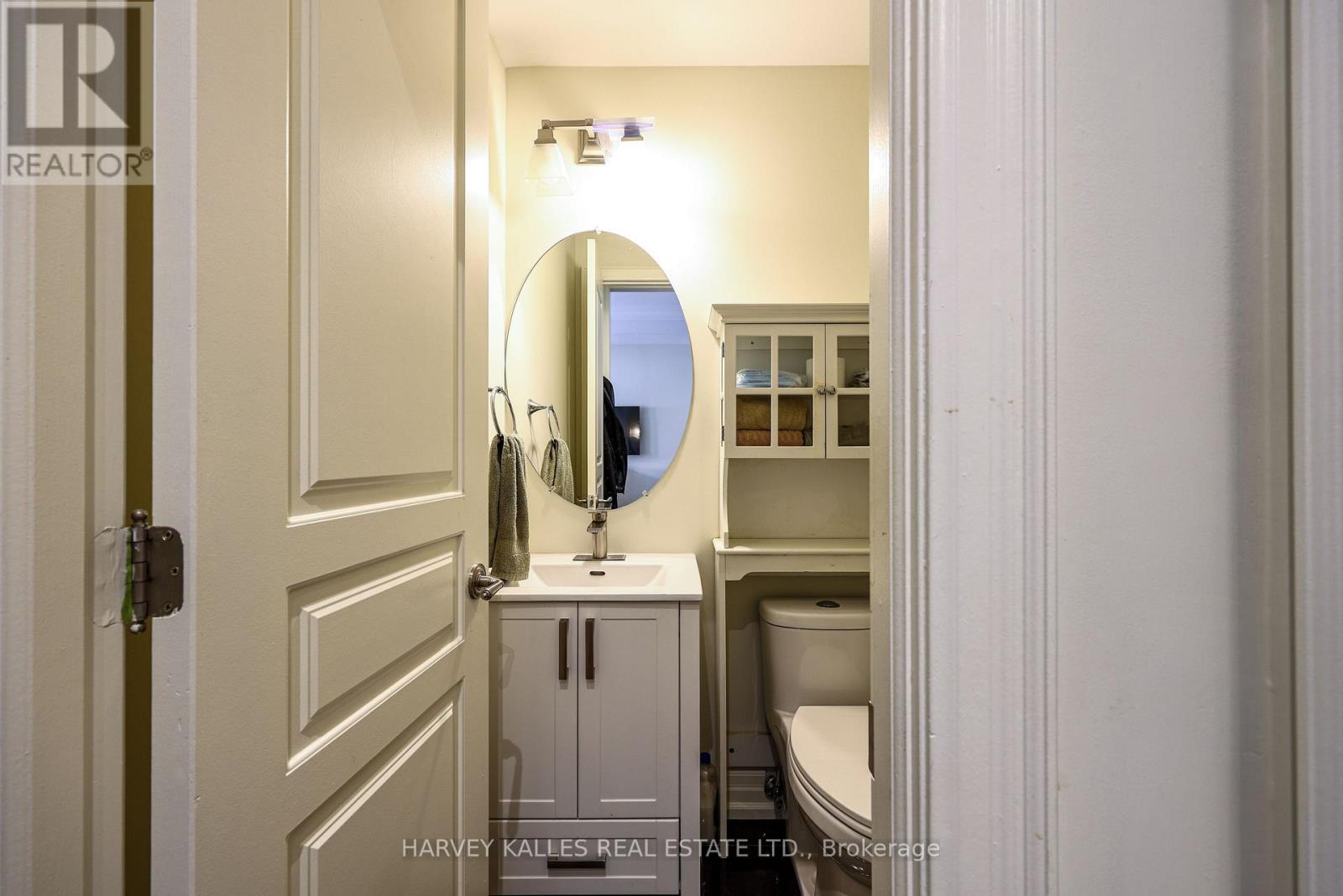 Th9 - 21 Burkebrook Place, Toronto, Ontario M4G 0A2 - Photo 21 - C13849062