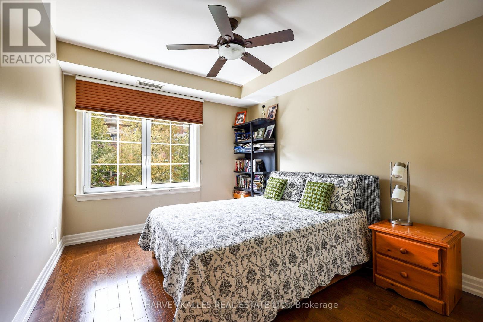 Th9 - 21 Burkebrook Place, Toronto, Ontario M4G 0A2 - Photo 32 - C13849062