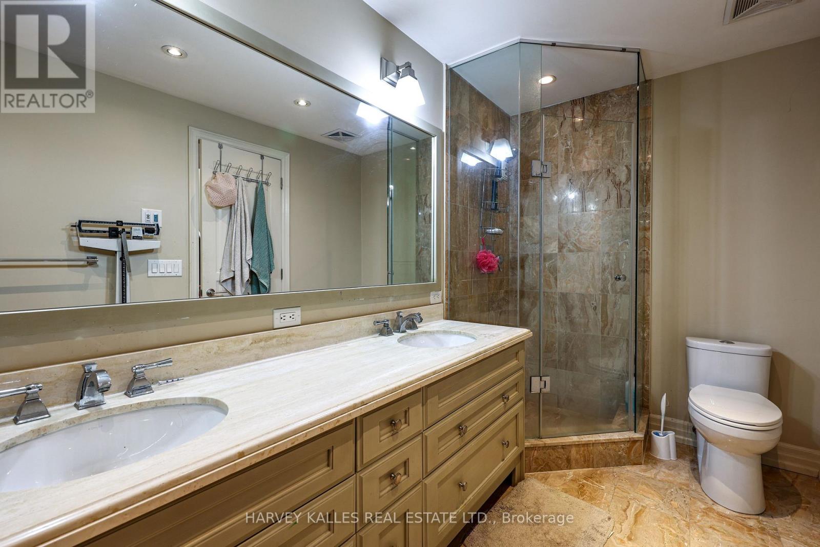 Th9 - 21 Burkebrook Place, Toronto, Ontario M4G 0A2 - Photo 35 - C13849062