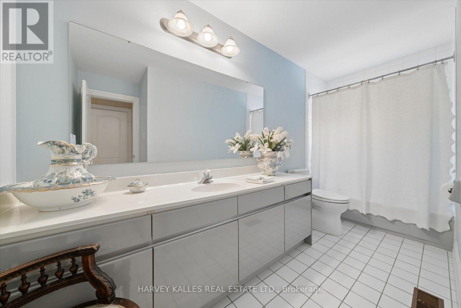 3685 St. Laurent Court, Mississauga, Ontario L5L 4T2 - Photo 30 - W13850786