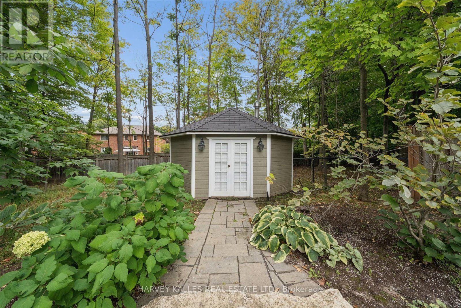 3685 St. Laurent Court, Mississauga, Ontario L5L 4T2 - Photo 40 - W13850786