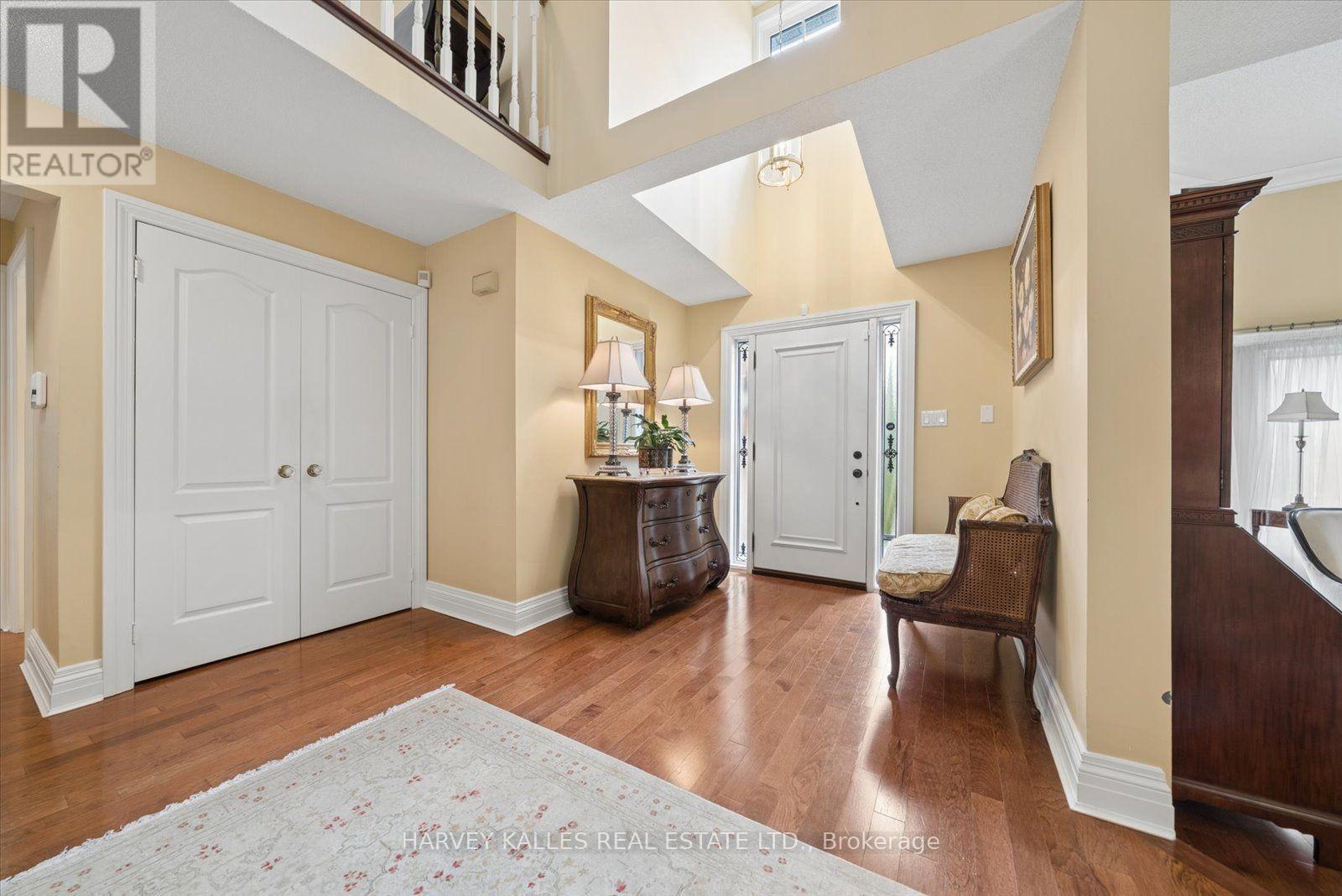 3685 St. Laurent Court, Mississauga, Ontario L5L 4T2 - Photo 5 - W13850786
