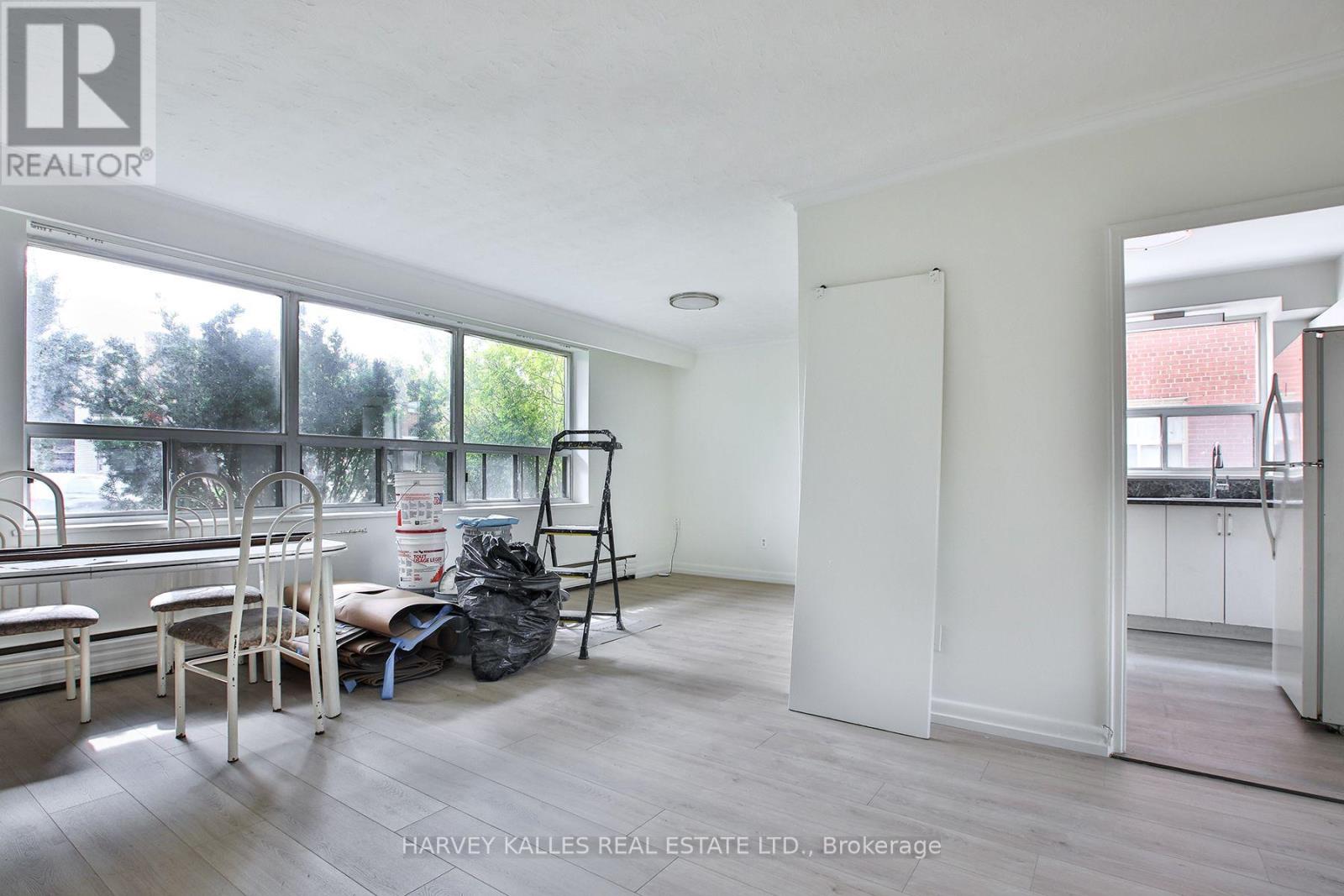 2 - 28 Fraserwood Avenue, Toronto, Ontario  M6B 2N5 - Photo 11 - C13853370