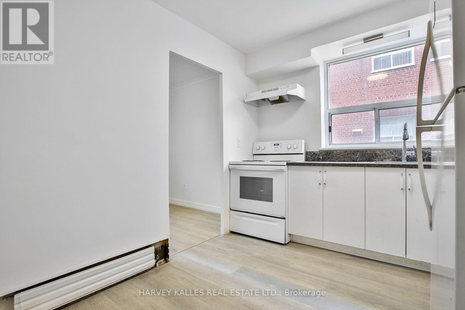 2 - 28 Fraserwood Avenue, Toronto, Ontario  M6B 2N5 - Photo 17 - C13853370
