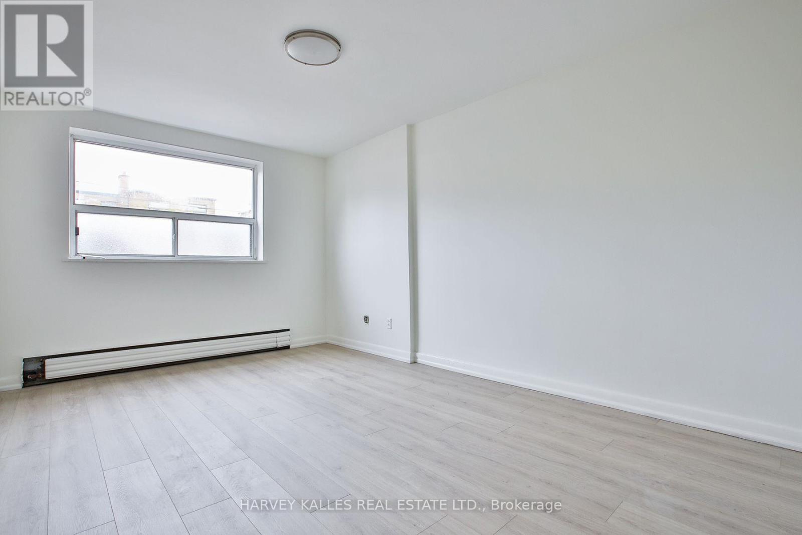 2 - 28 Fraserwood Avenue, Toronto, Ontario  M6B 2N5 - Photo 24 - C13853370