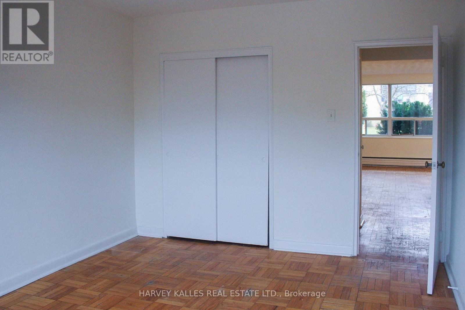 2 - 28 Fraserwood Avenue, Toronto, Ontario  M6B 2N5 - Photo 27 - C13853370