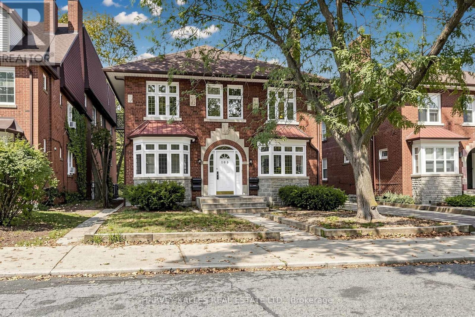 North 2nd - 163 Highbourne Road, Toronto, Ontario M5P 2J8 - Photo 4 - C13853988