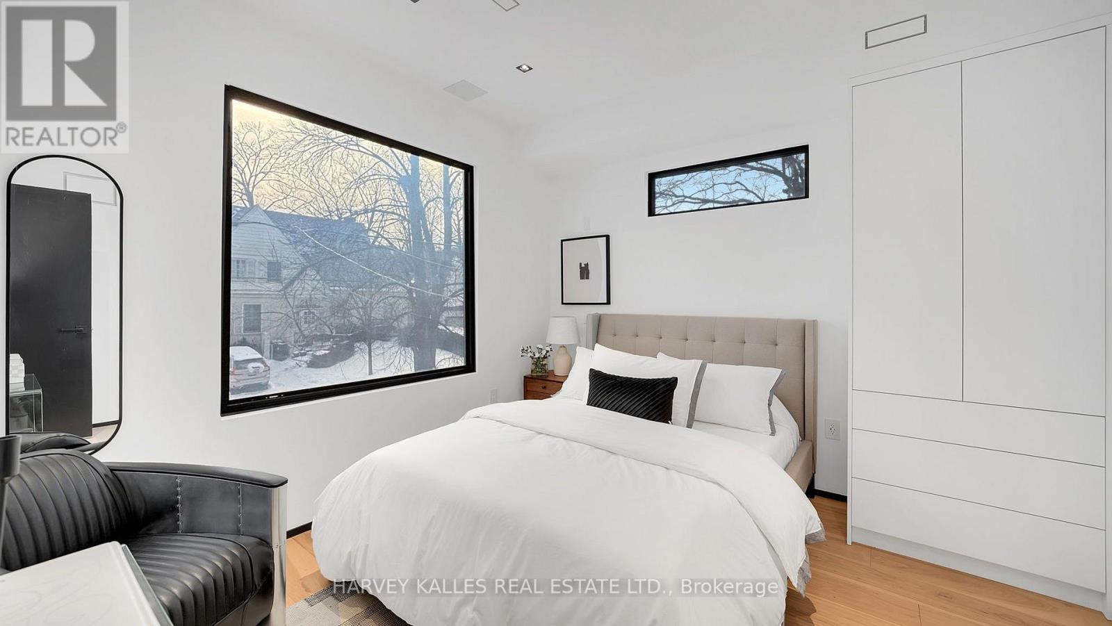 4 Douglas Crescent, Toronto, Ontario  M4W 2E7 - Photo 19 - C13854620