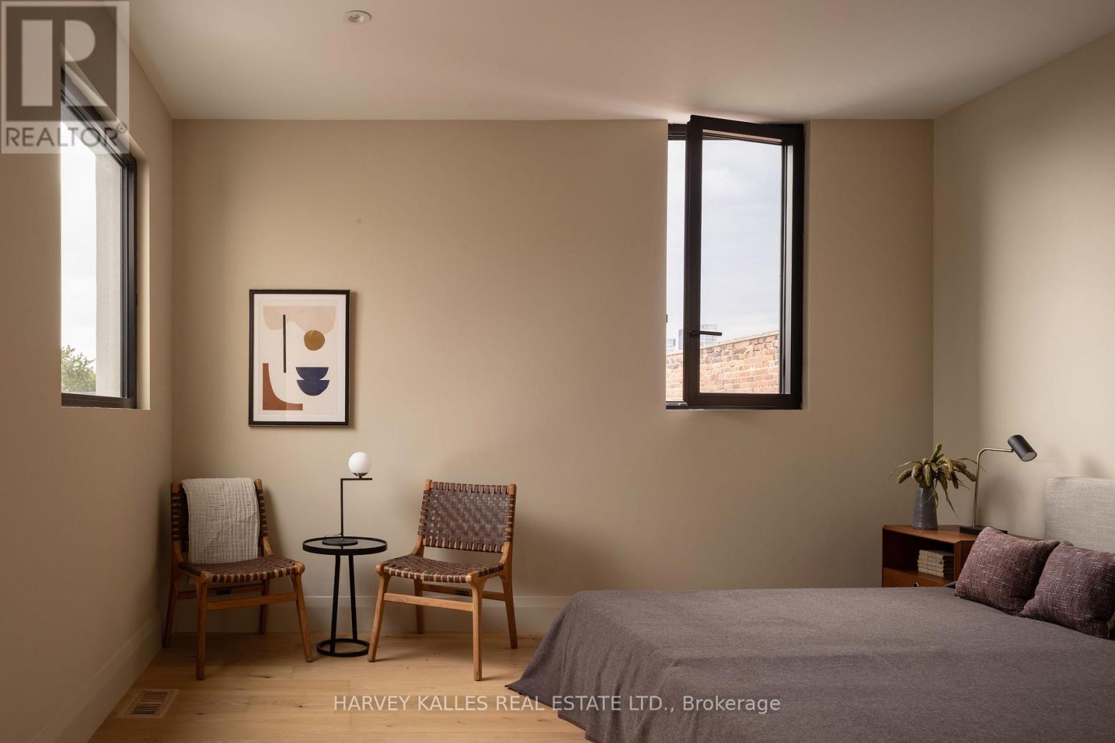 B - 157 Hallam Street, Toronto, Ontario M6H 1X3 - Photo 16 - W13855260