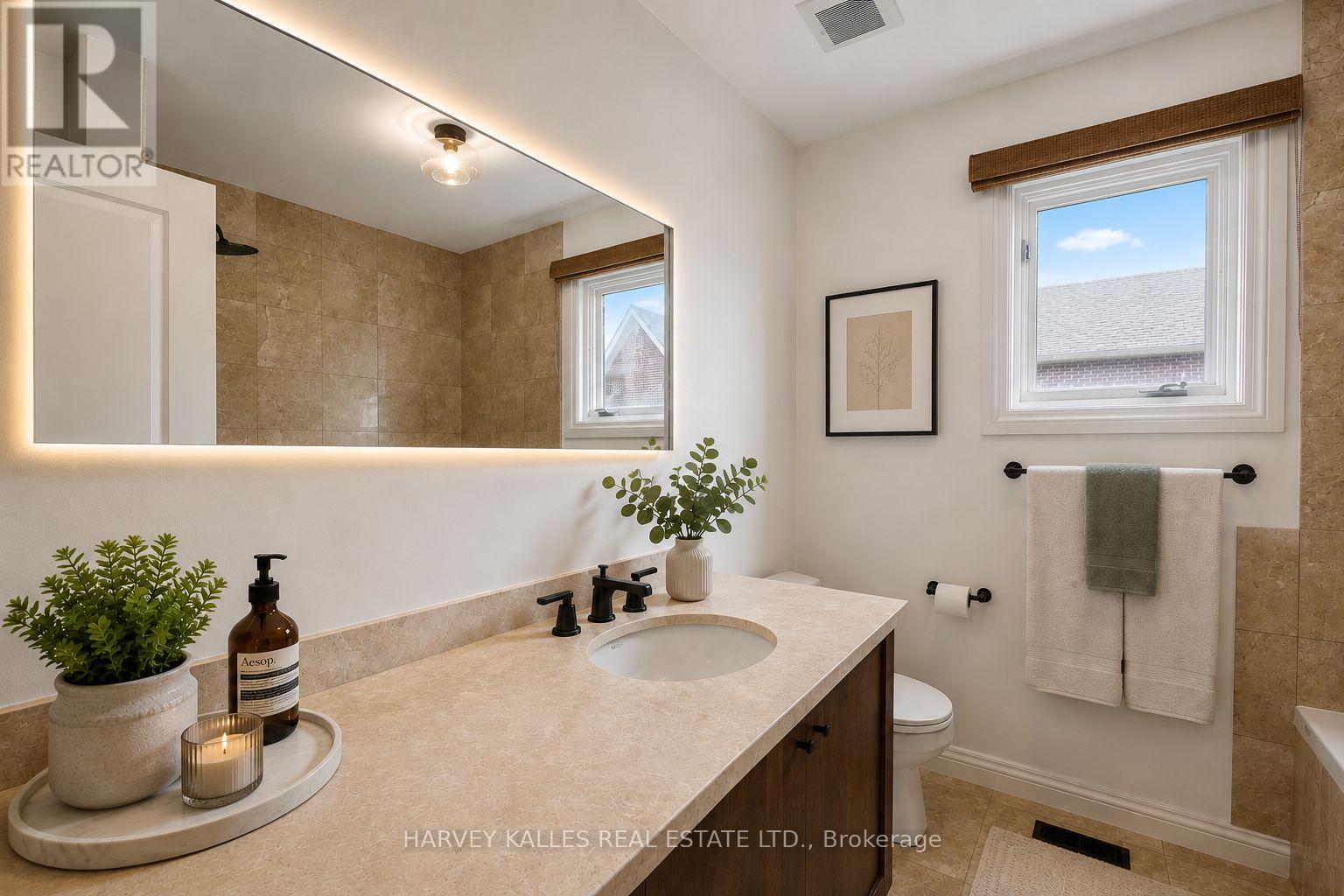 176 Joicey Boulevard, Toronto, Ontario  M5M 2V2 - Photo 23 - C13862782